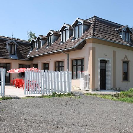 Ubytovanie Toscana Vysne Revistia Exterior foto